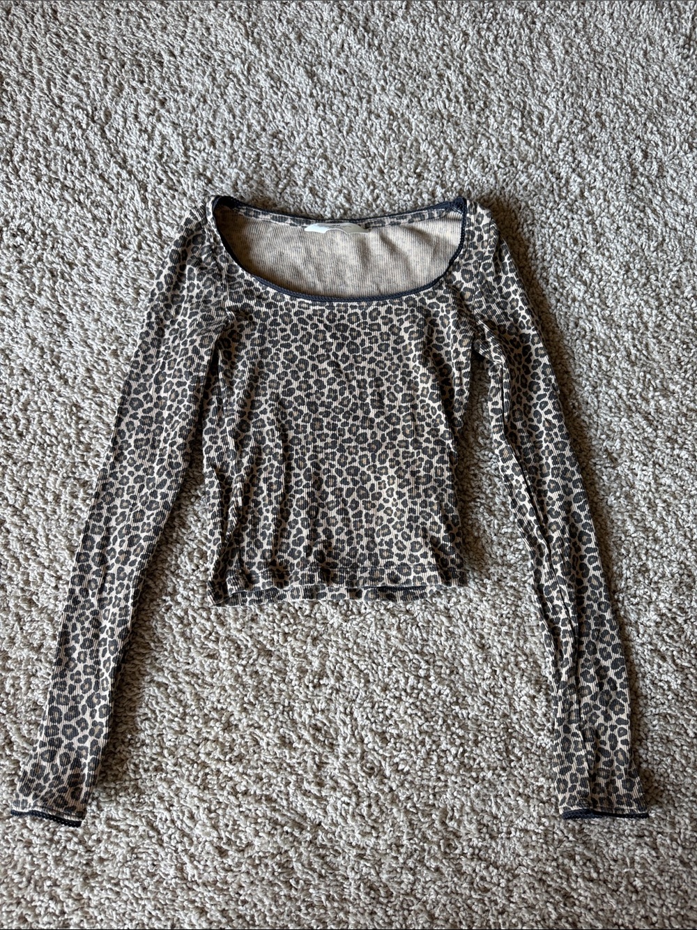 H&M Girls Long Sleeve Cheetah Print Top